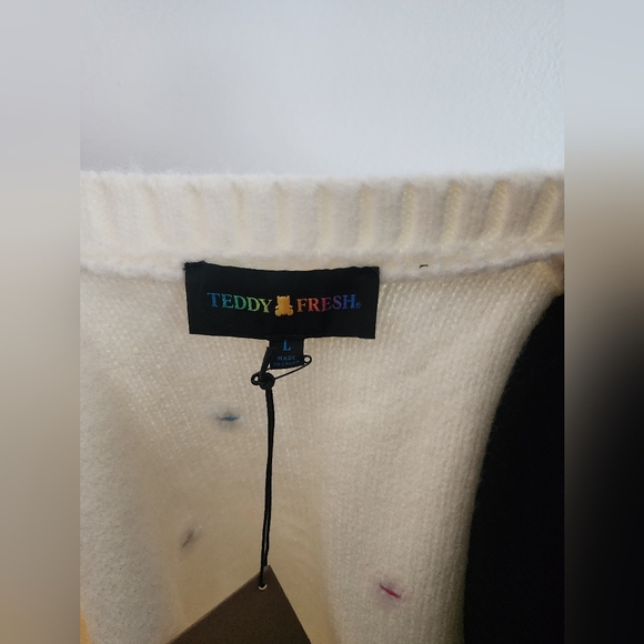 Teddy Fresh Cream Cardigan Pom Pom Size Large - Picture 4 of 6